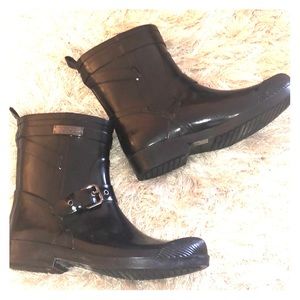 Short black COACH rain boots sz 8